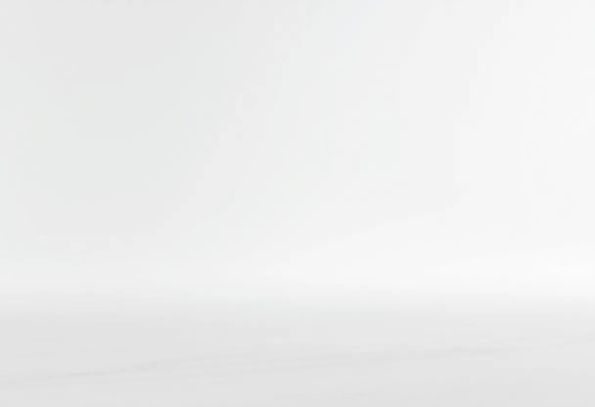 Comparing Marian Keyes' Approach to Loneliness‍ with Other Contemporary Novelists on Similar Themes