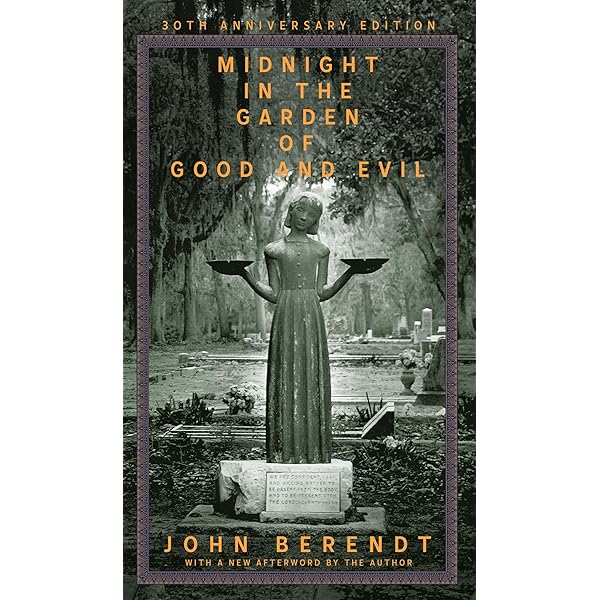 unveiling-savannahs-mystique-a-review-of-midnight-in-the-garden-of-good-and-evil